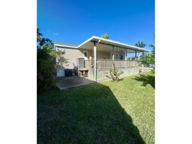 Cute and pristine 1bd/1ba park model located in the amenity rich on Long Island Golf Course in Texas - for sale on GolfHomes.com, golf home, golf lot