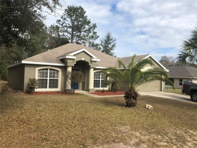 Lots of room in this house, located in Sugarmill Woods. Built by on Sugarmill Woods Golf and Country Club in Florida - for sale on GolfHomes.com, golf home, golf lot