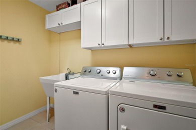 This bright and cheerful, Designer Wisteria, offers 3 bedrooms on The Links of Spruce Creek in Florida - for sale on GolfHomes.com, golf home, golf lot