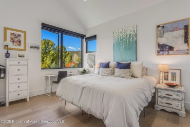 (Showings available 10/7) 
If you seek a contemporary, private on Aspen Glen Club in Colorado - for sale on GolfHomes.com, golf home, golf lot