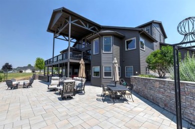 Immaculate & impressive, well-built home on a rare view lot in on Hamilton Golf Club in Montana - for sale on GolfHomes.com, golf home, golf lot