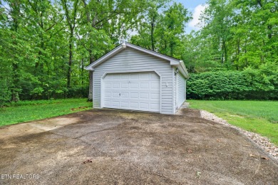 Welcome to 5012 Pawnee Rd-Your Cozy Retreat in Lake Tansi! A 55+ on Lake Tansi Village Country Club in Tennessee - for sale on GolfHomes.com, golf home, golf lot