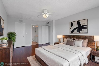 Beautiful 2 bedroom, 2 bathroom condo located in the gated on Inverrary Country Club in Florida - for sale on GolfHomes.com, golf home, golf lot