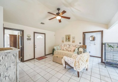 Adorable single family home in Original Townsite... NO HOA fees! on South Padre Island Golf Club in Texas - for sale on GolfHomes.com, golf home, golf lot