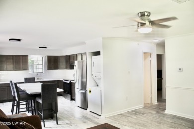 COMPLETELY REMODELED!!! FURNITURE STAYS!!! This beautiful on Deer Creek Golf Course in Tennessee - for sale on GolfHomes.com, golf home, golf lot