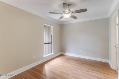 Move-In Ready 1-Bedroom Condo in Molokai VillageThis upstairs on Diamondhead Country Club in Mississippi - for sale on GolfHomes.com, golf home, golf lot