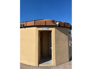 Welcome to easy living in the desirable Sunrise Lakes 55+ on Sunrise Lakes Phase III in Florida - for sale on GolfHomes.com, golf home, golf lot