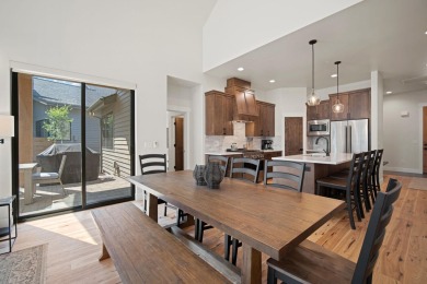 Don't miss this turnkey opportunity to own a beautifully on Sunriver Caldera Springs Golf Course in Oregon - for sale on GolfHomes.com, golf home, golf lot