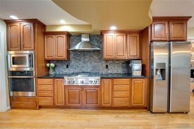 Welcome to 1290 Oakhaven Drive in Brookfield Country Club, one on Brookfield Country Club in Georgia - for sale on GolfHomes.com, golf home, golf lot