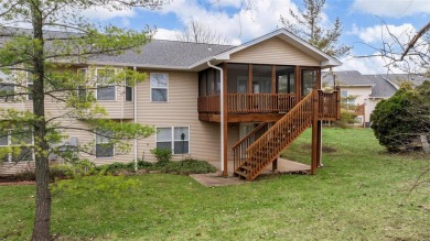 WELCOME HOME to this clean & MOVE-IN-READY 3BR 3BTH villa on Lake Forest Golf and Country Club in Missouri - for sale on GolfHomes.com, golf home, golf lot