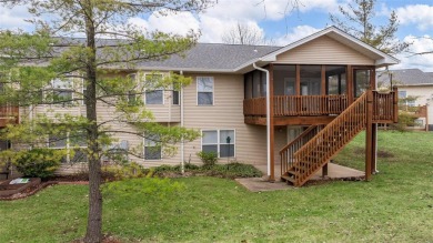 WELCOME HOME to this clean & MOVE-IN-READY 3BR 3BTH villa on Lake Forest Golf and Country Club in Missouri - for sale on GolfHomes.com, golf home, golf lot