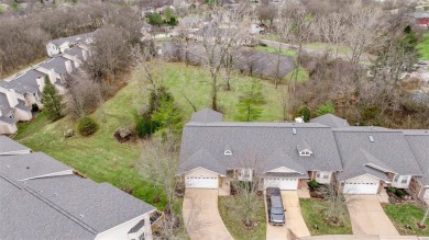 WELCOME HOME to this clean & MOVE-IN-READY 3BR 3BTH villa on Lake Forest Golf and Country Club in Missouri - for sale on GolfHomes.com, golf home, golf lot