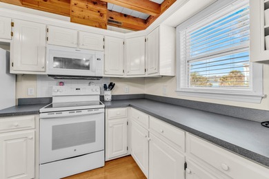 Fantastic 5 bedroom, 4-bath beach house on Edisto Beach offering on The Plantation Course At Edisto in South Carolina - for sale on GolfHomes.com, golf home, golf lot