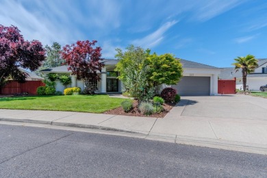 This property offers something for just about everyone. Its on Eagle Point Golf Course in Oregon - for sale on GolfHomes.com, golf home, golf lot