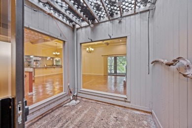 This 2-bedroom, 3-bath townhome offers the ideal opportunity to on Riverhill Country Club in Texas - for sale on GolfHomes.com, golf home, golf lot