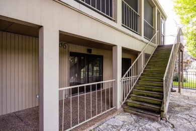 This 2-bedroom, 3-bath townhome offers the ideal opportunity to on Riverhill Country Club in Texas - for sale on GolfHomes.com, golf home, golf lot