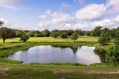 This 2-bedroom, 3-bath townhome offers the ideal opportunity to on Riverhill Country Club in Texas - for sale on GolfHomes.com, golf home, golf lot