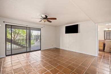This 2-bedroom, 3-bath townhome offers the ideal opportunity to on Riverhill Country Club in Texas - for sale on GolfHomes.com, golf home, golf lot