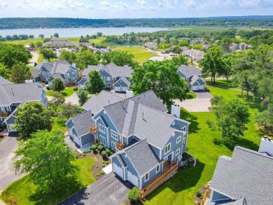 Welcome to this luxurious 3 bed, 2 bath condo located in the on Geneva National Golf Club in Wisconsin - for sale on GolfHomes.com, golf home, golf lot