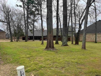 Great LOCATION in a wonderful garden home community of Hollytree on Hollytree Country Club in Texas - for sale on GolfHomes.com, golf home, golf lot