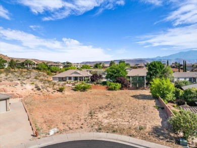 Large lot located in quiet cul-de-sac within established Green on Green Spring Country Club in Utah - for sale on GolfHomes.com, golf home, golf lot