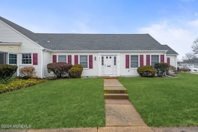 Here is your chance to own a recently renovated, ranch style on Rossmoor Golf Club in New Jersey - for sale on GolfHomes.com, golf home, golf lot