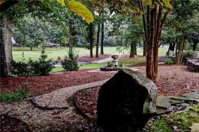 A fabulous opportunity in the sought-after MacGregor Downs on Fords Colony Country Club in Virginia - for sale on GolfHomes.com, golf home, golf lot
