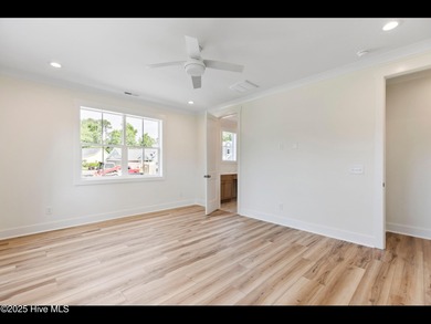 Seller is offering $10,000 as a rate buy down with preferred on Carolina National Golf Club in North Carolina - for sale on GolfHomes.com, golf home, golf lot