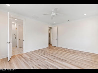 Seller is offering $10,000 as a rate buy down with preferred on Carolina National Golf Club in North Carolina - for sale on GolfHomes.com, golf home, golf lot