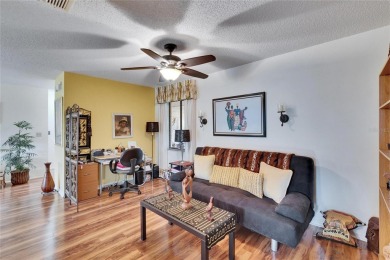 Well-maintained two bedroom, two bath open floor plan Idlewood on Falcon Watch Golf Club in Florida - for sale on GolfHomes.com, golf home, golf lot