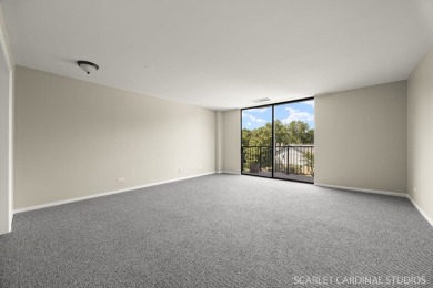 Rarely available, move-in ready, 1-bedroom, 1-bath condo at on Oak Meadows Golf Club in Illinois - for sale on GolfHomes.com, golf home, golf lot