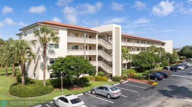 Fully furnished TURNKEY unit with full sized washer and dryer on Wynmoor Golf Course in Florida - for sale on GolfHomes.com, golf home, golf lot
