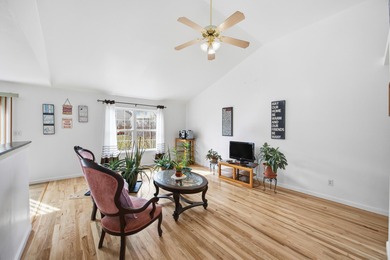 Cozy well maintained Ranch in Andover Hills with 3 bedrooms & on Andover Golf and Country Club in Kentucky - for sale on GolfHomes.com, golf home, golf lot