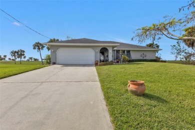 BEAUTIFUL 3 Bedroom, 2 Bathroom, 2 Car Garage home located on on Rotonda Golf and Country Club The Palms Course in Florida - for sale on GolfHomes.com, golf home, golf lot