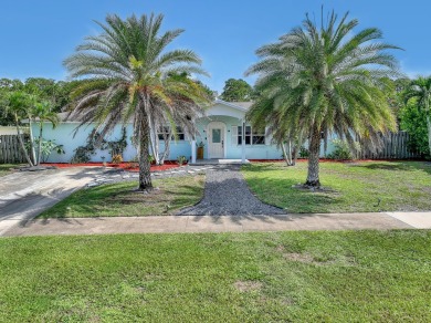 You won't find a property like this!!!3 bedrooms 2 bathrooms on Palm Beach National Golf and Country Club in Florida - for sale on GolfHomes.com, golf home, golf lot