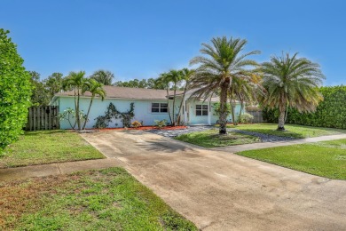 You won't find a property like this!!!3 bedrooms 2 bathrooms on Palm Beach National Golf and Country Club in Florida - for sale on GolfHomes.com, golf home, golf lot