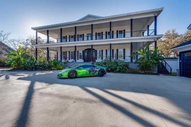 Luxury Golf Course Estate - 8,400 Sq. Ft. on 1 Acre!
Live the on Sulphur Springs Country Club in Texas - for sale on GolfHomes.com, golf home, golf lot