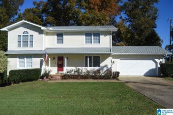 Need Lot of Living Space ? This Beautiful 4 bedroom 2.5 bath on Indian Oaks Golf Club in Alabama - for sale on GolfHomes.com, golf home, golf lot