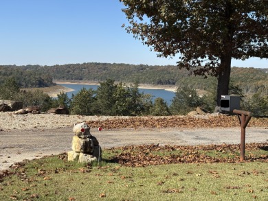 Sitting on a high peninsula in Janian Hills Subdivision, this 3 on Lost Woods Golf Course in Missouri - for sale on GolfHomes.com, golf home, golf lot