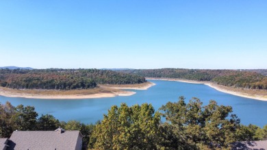 Sitting on a high peninsula in Janian Hills Subdivision, this 3 on Lost Woods Golf Course in Missouri - for sale on GolfHomes.com, golf home, golf lot
