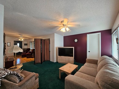 Immaculate 1BD 1.5BA with Arizona Room and 2-Car Tandem Carport on Viewpoint Golf Resort in Arizona - for sale on GolfHomes.com, golf home, golf lot