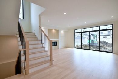 Unsurpassed craftsmanship & attention to detail in this 4200 sf on Glenview Park Golf Club in Illinois - for sale on GolfHomes.com, golf home, golf lot
