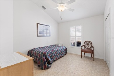 TURNKEY! NO BOND! (2015 Roof, HVAC, HWH) Lovely 3/2 Anaheim on Pennbrooke Fairways in Florida - for sale on GolfHomes.com, golf home, golf lot