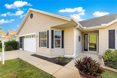 New Luxury Vinyl Flooring !! Freshly Painted !! Roof 2020 !! on The Links of Spruce Creek in Florida - for sale on GolfHomes.com, golf home, golf lot
