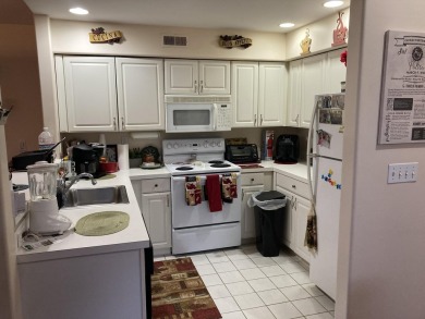 OPPORTUNITY Knocks! This maint.-free 2Bd/2Ba Condo. is all on on Country Club of the Poconos Golf Course in Pennsylvania - for sale on GolfHomes.com, golf home, golf lot