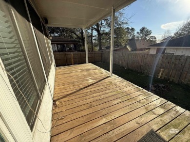 ***ALL REASONABLE OFFERS BEING CONSIDERED***This charming 3 on Lake Forest Yacht and Country Club in Alabama - for sale on GolfHomes.com, golf home, golf lot