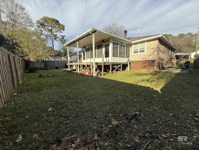 ***ALL REASONABLE OFFERS BEING CONSIDERED***This charming 3 on Lake Forest Yacht and Country Club in Alabama - for sale on GolfHomes.com, golf home, golf lot