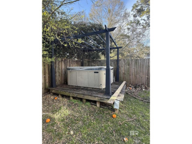 ***ALL REASONABLE OFFERS BEING CONSIDERED***This charming 3 on Lake Forest Yacht and Country Club in Alabama - for sale on GolfHomes.com, golf home, golf lot