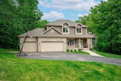 This gorgeous 2 story home is perfectly located on a 1-acre on Red Barn Golf Course in Illinois - for sale on GolfHomes.com, golf home, golf lot