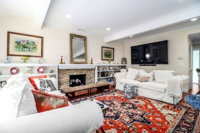 Beautifully updated end-unit 3-bedroom Berkshire-style condo on Pomperaug Golf Club in Connecticut - for sale on GolfHomes.com, golf home, golf lot